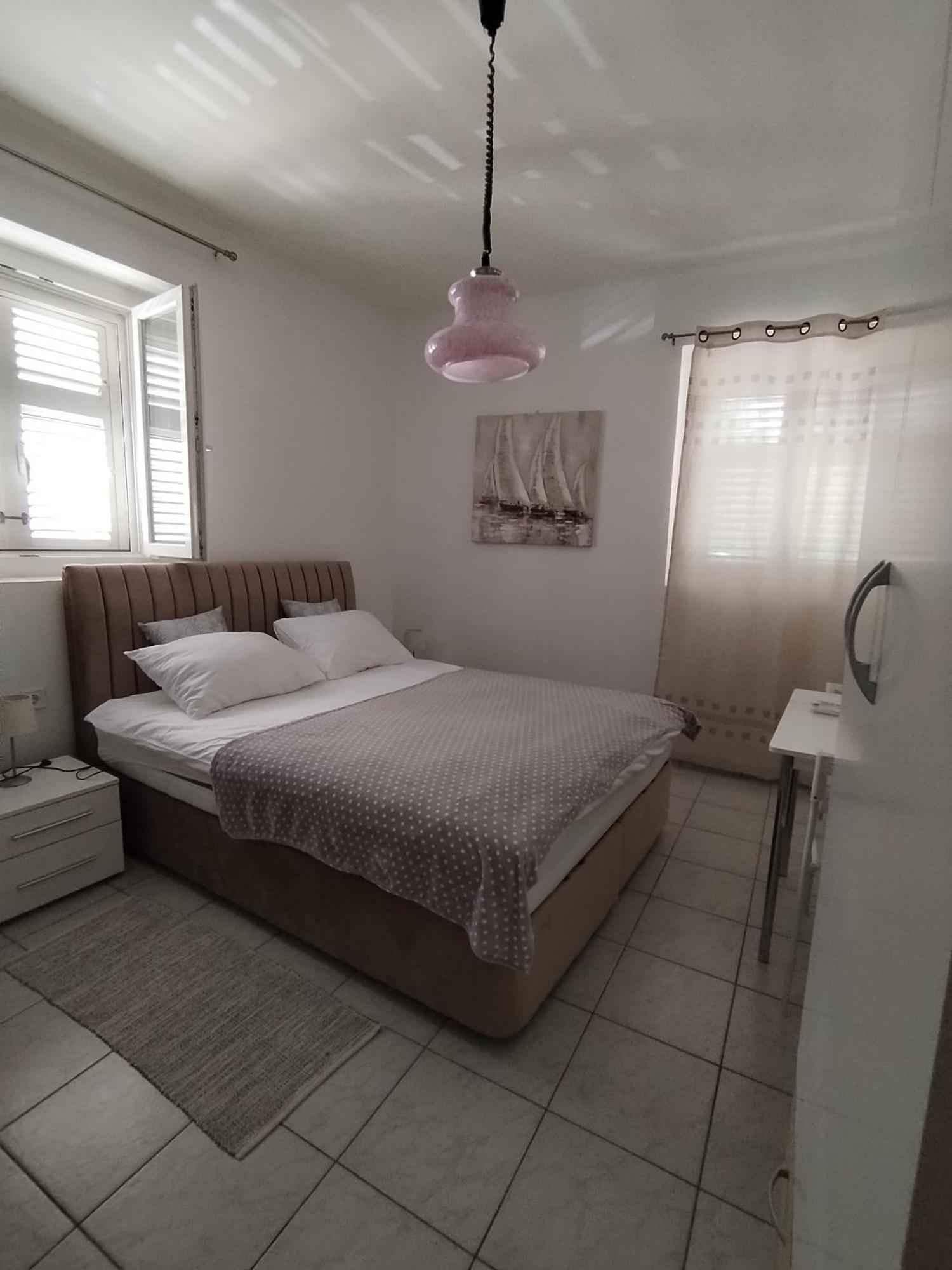 Studio Apartments Ana & Mia วิส ภายนอก รูปภาพ